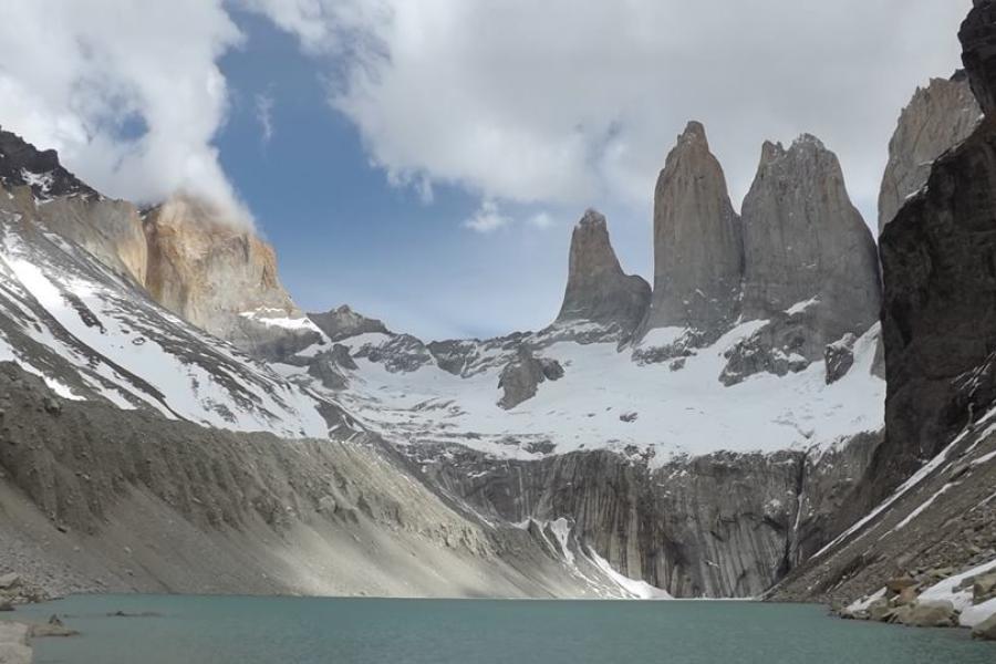 Puerto Natales - Torres del Paine - Zodiac of the Serrano River (6 Days - 5 Nights)