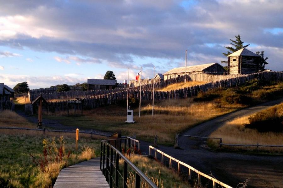 TORRES DEL PAINE - ZODIAC SERRANO - GREY GLACIER (8 DAYS - 7 NIGHTS)